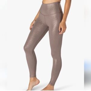 Beyond yoga leggings size small